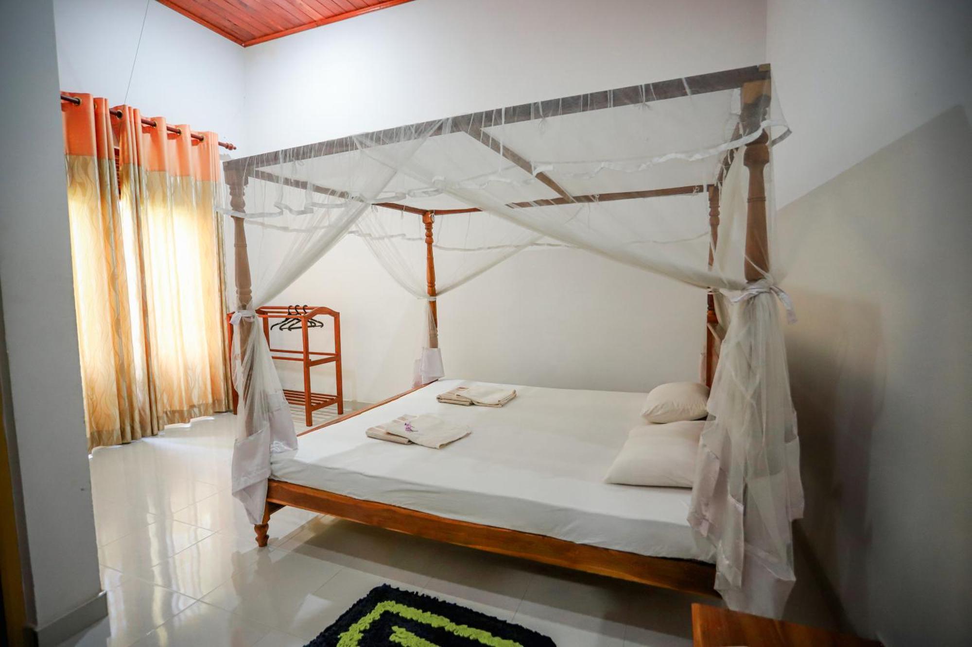 Serene Home Stay ウダワラウェ エクステリア 写真