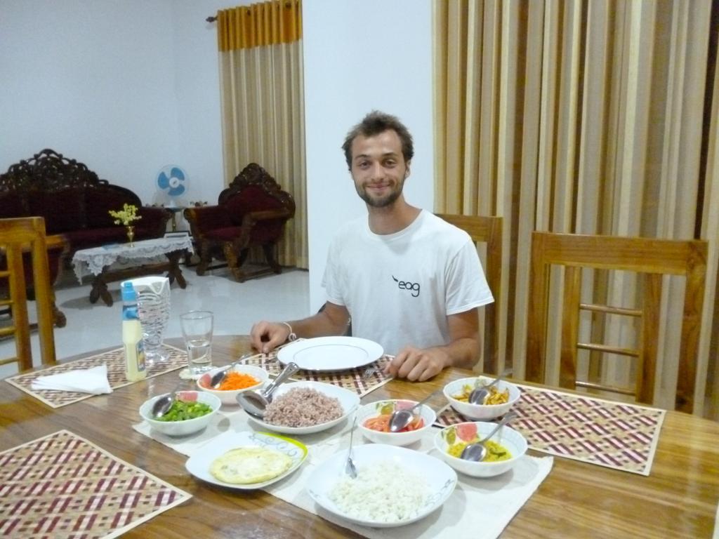 Serene Home Stay ウダワラウェ エクステリア 写真